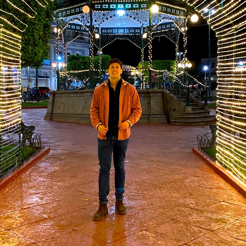 Meet your Posher, Andres